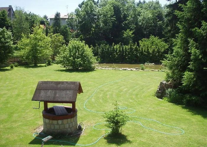 Red Travel Dvůr Králové nad Labem